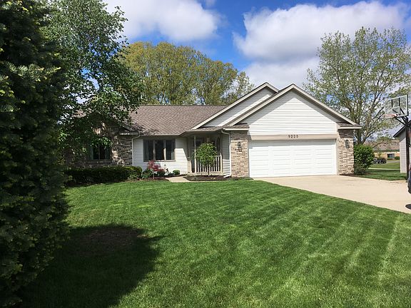 5th image of 9225 Bluff Lake St