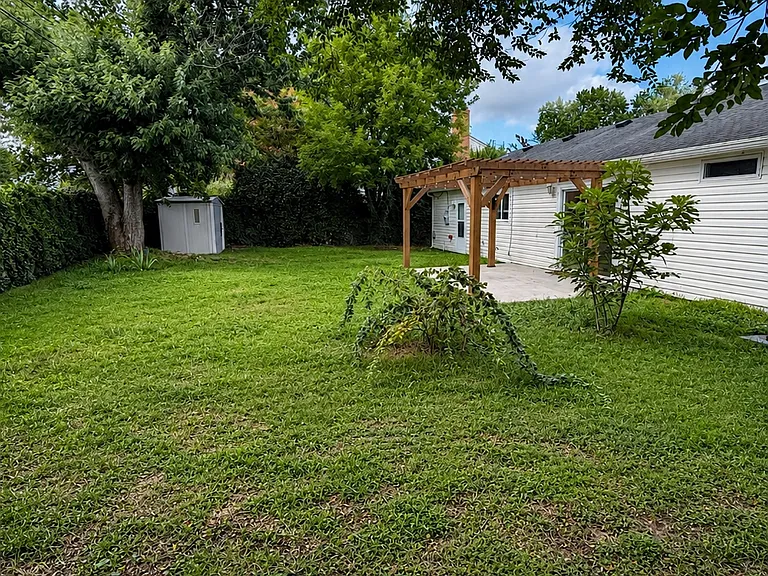 417 Ticonderoga Rd — Photo 16