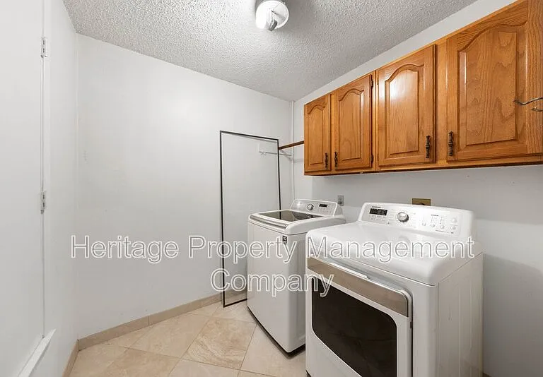 13906 N Hills Village Dr — Photo 22