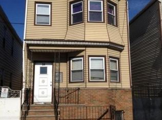 64 Vincent St, Newark, NJ 07105