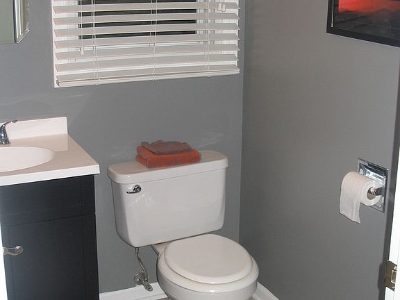 newly remodeled half bath