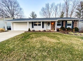 529 Blazedwood Dr, Ballwin, MO