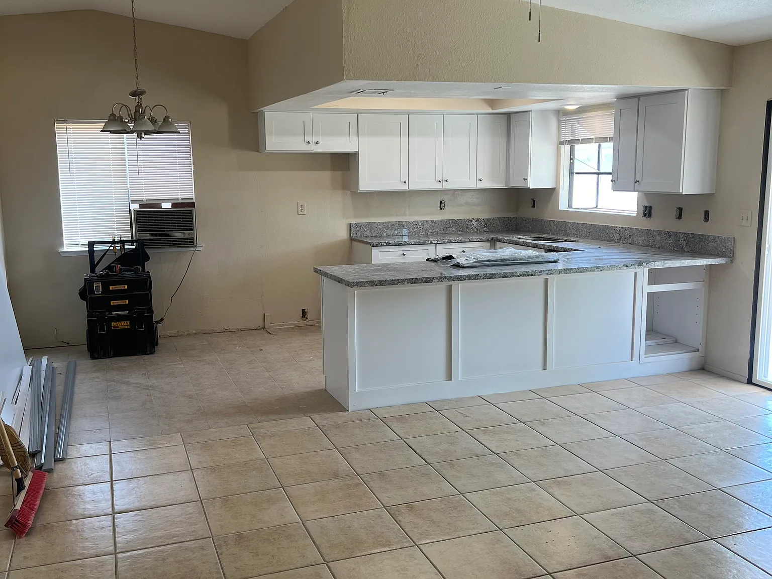 3 bed, 1460 sqft, $2,200 — Photo 2