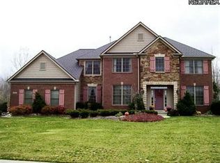 3211 Potterstone Way, Avon, OH 44011