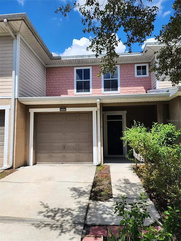 3 bed, 2.5 bath, 1822 sqft, $2,150 — Photo 1