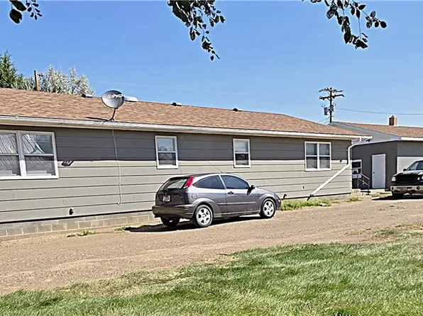 905 G Ave, Circle, MT 59215