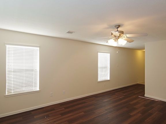 5th image of 19223 Sandelford Dr