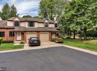 16 Greensward Ln, Cherry Hill, NJ 08002