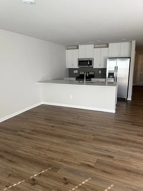 Building Photo - 411 Mopar Ln #1
