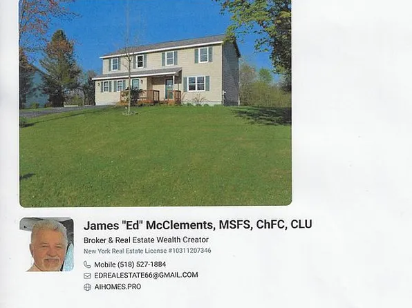 60 Colonial Rd, Stillwater, NY 12170