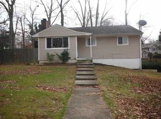 110 Greenlawn Rd, Sound Beach, NY 11789