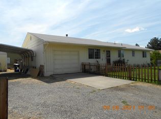 2422 SW Salmon Ave, Redmond, OR 97756