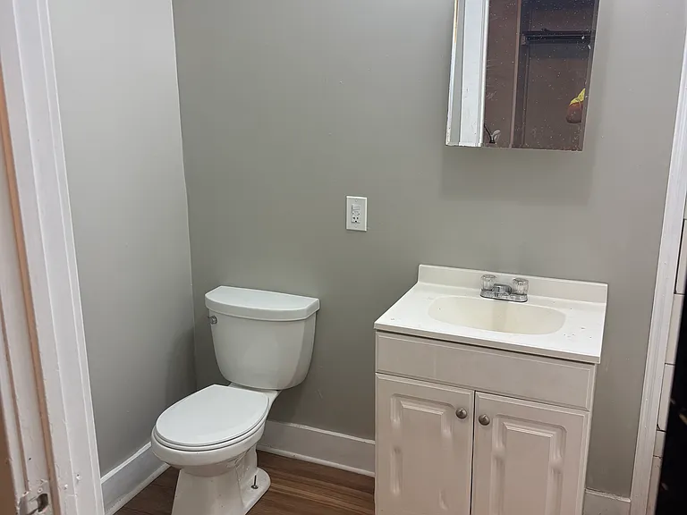 458 Cedar Ave #201 — Photo 2