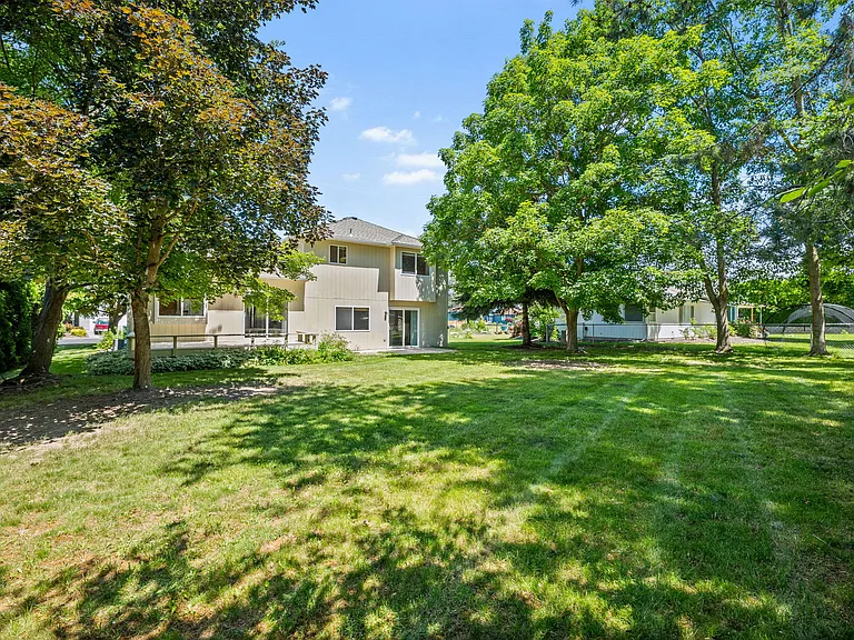 412 E Piper Glen Ct — Photo 31