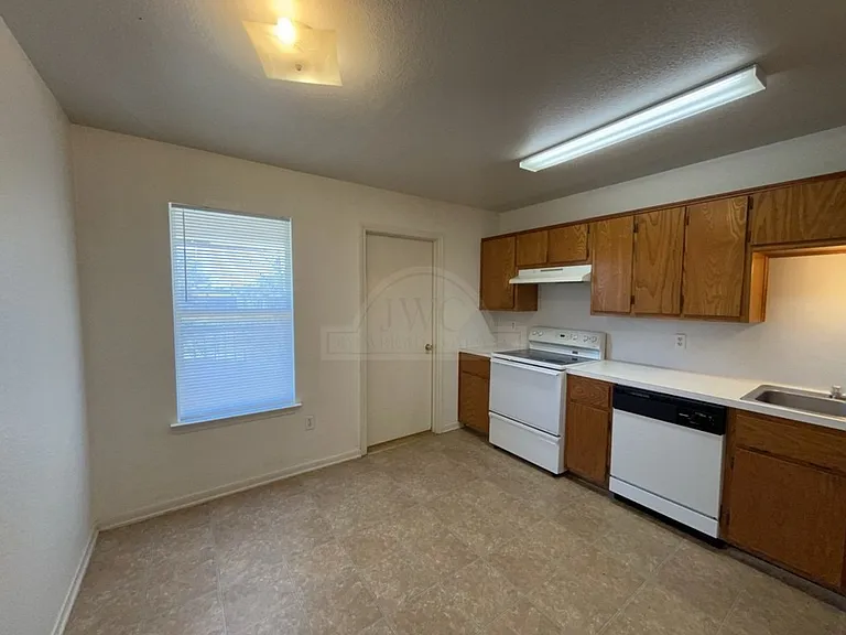 1006 Circle Dr #M — Photo 8