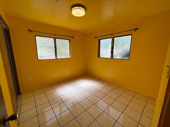 3rd image of 234 Oneawa St #B