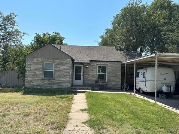 310 Barkley St, Spearman, TX 79081