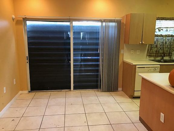 5th image of 1675 SE 30th St