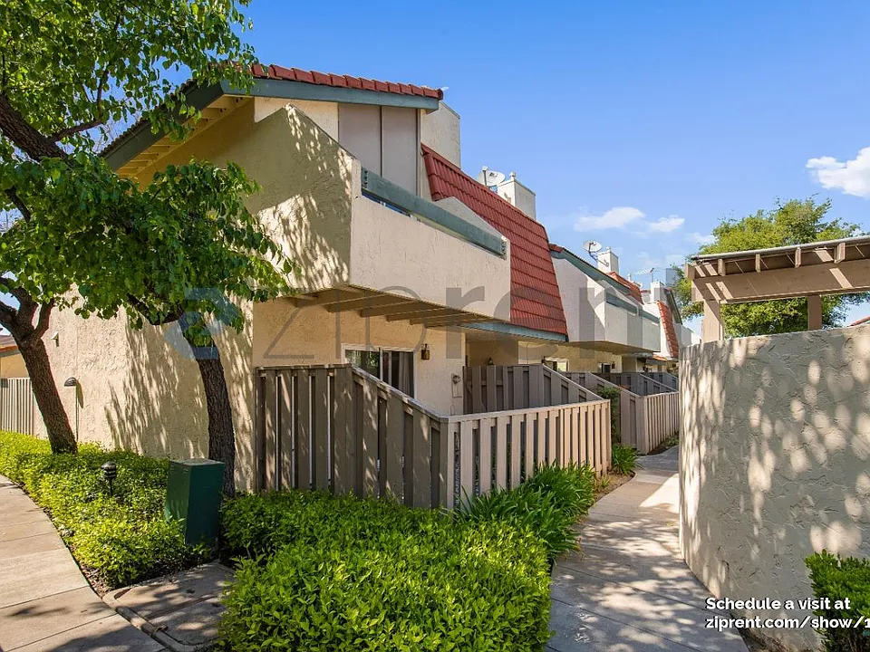 3169 Payne Ave #54