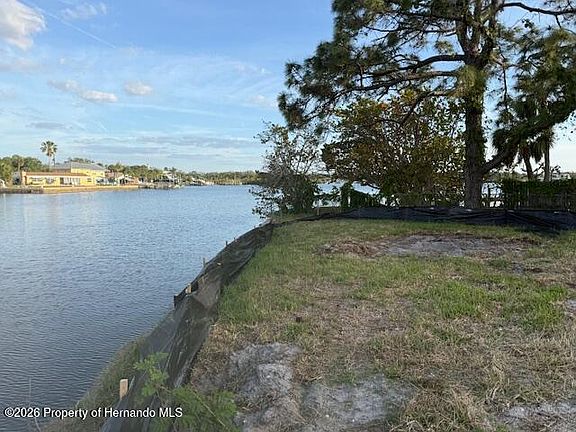 4th image of 5250 Miller Bayou Dr