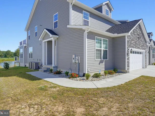11 Valhalla Ct, Dover, DE 19904
