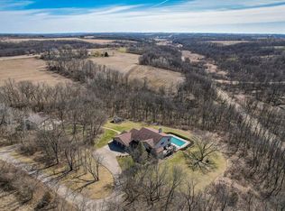 2235 County Rd S, Mount Horeb, WI 53572