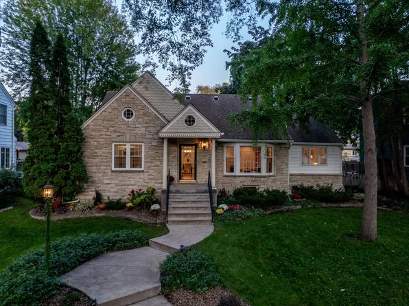 4833 Irving Ave S, Minneapolis, MN 55419