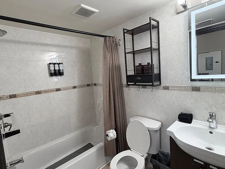 217 N 11th St #501 — Photo 19