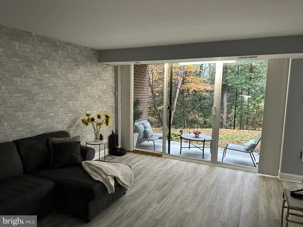 1556 Northgate Sq APT 1B, Reston, VA 20190