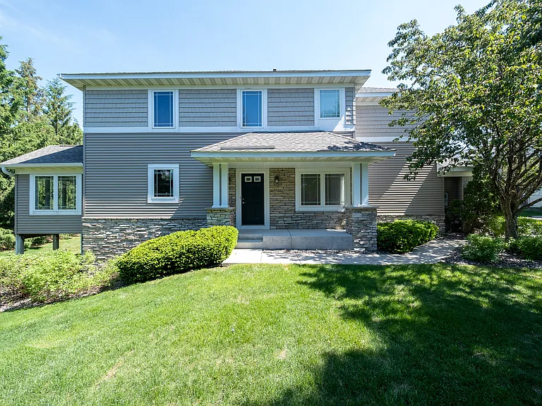 15523 Lilac Dr — Photo 1