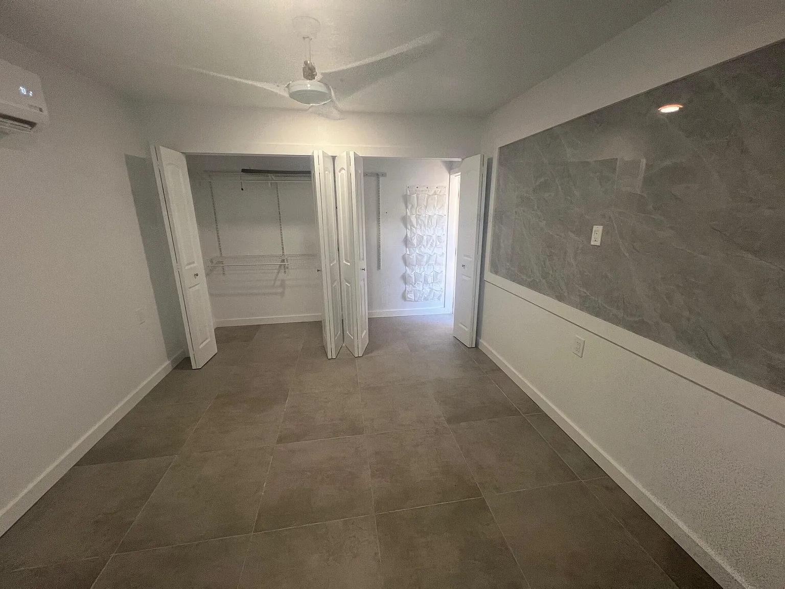 Studio, 1.0 bath, 300 sqft, $1,350 — Photo 3