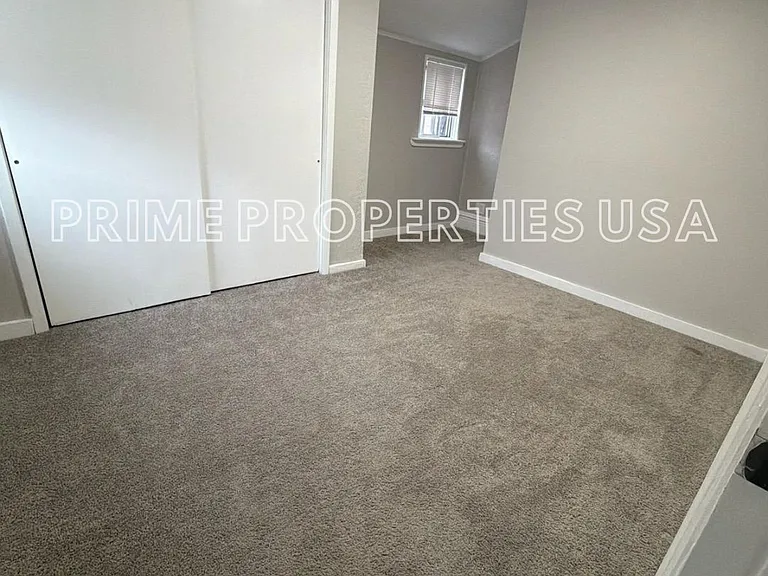 205 Dengler St — Photo 12