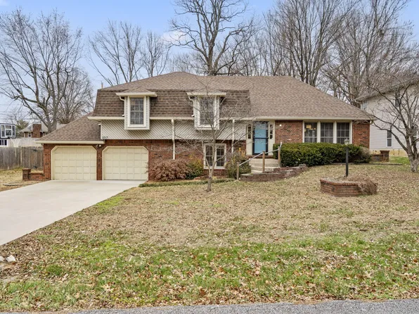 2217 E Cardinal Street, Springfield, MO 65804