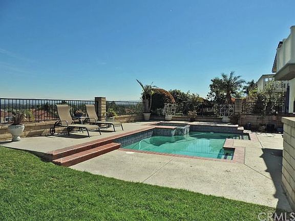 3rd image of 17941 Paseo Del Sol
