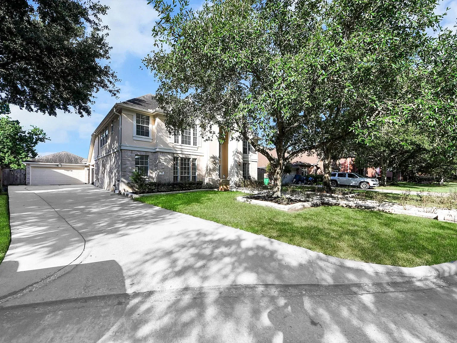 4 bed, 3.5 bath, 3663 sqft, $3,150 — Photo 4