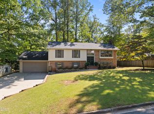 702 Delmar Rd, Cary, NC 27511