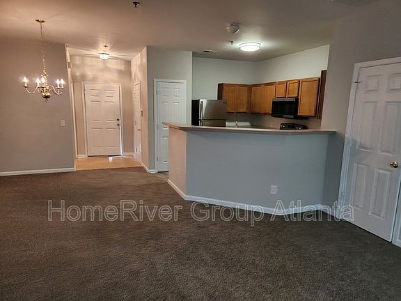 3rd image of 111 Ellis Dr