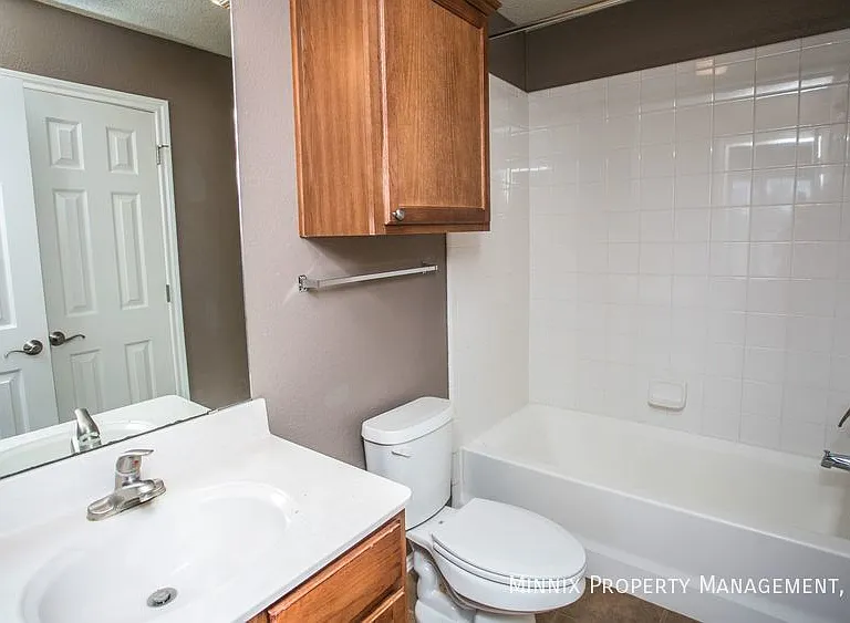 2101 Main St #1 — Photo 25