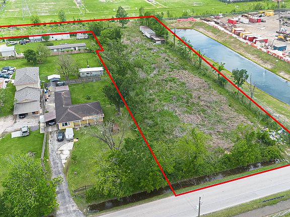 3rd image of 14234 Luthe Rd