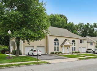 19 Village Cv, Warwick, NY
