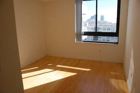 4th image of 1330 West Ave APT 1706