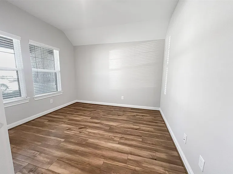 1971 Highland Meadows Dr — Photo 18