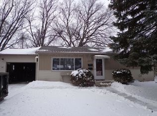 1607 18th St S, Moorhead, MN 56560