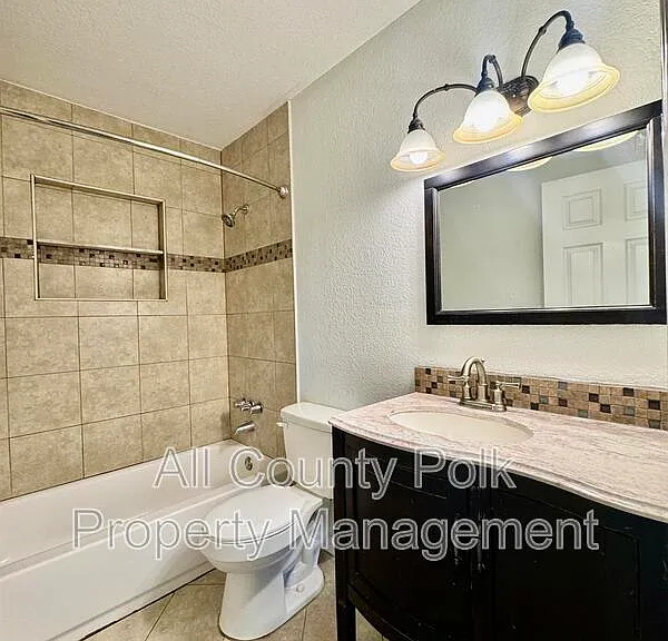 2415 S Crystal Lake Dr — Photo 10