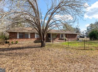 3281 Caney Bay Rd, Nahunta, GA 31553