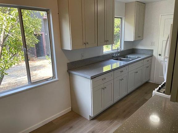 2nd image of 322 W H St
