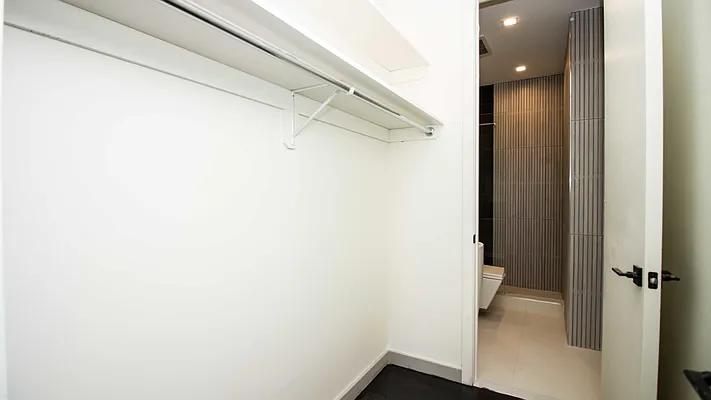 Rented by Jankos Group LLC | media 6
