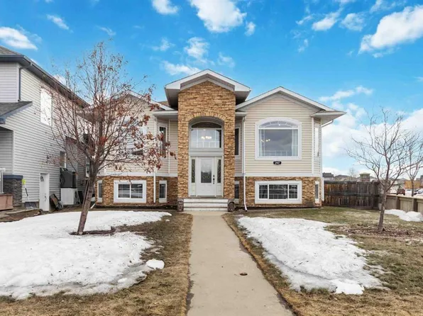 297 E Starling St, Wood Buffalo, AB T9K 0K9