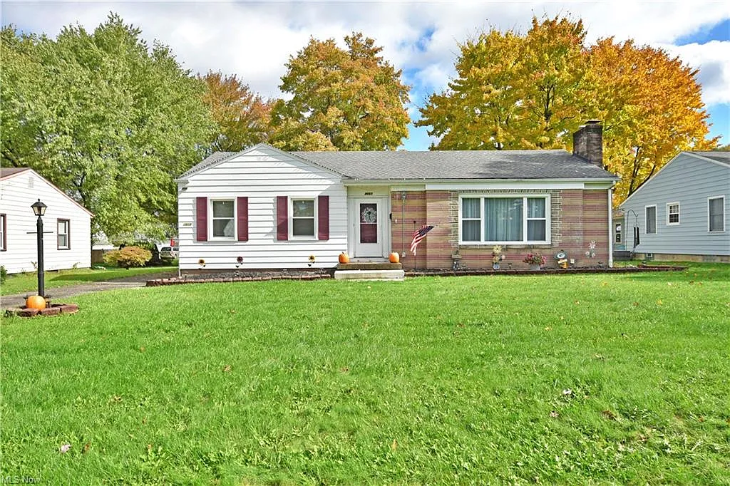 4665 New England Blvd photo 1