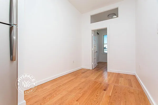 Rented by MySpaceNYC | media 10